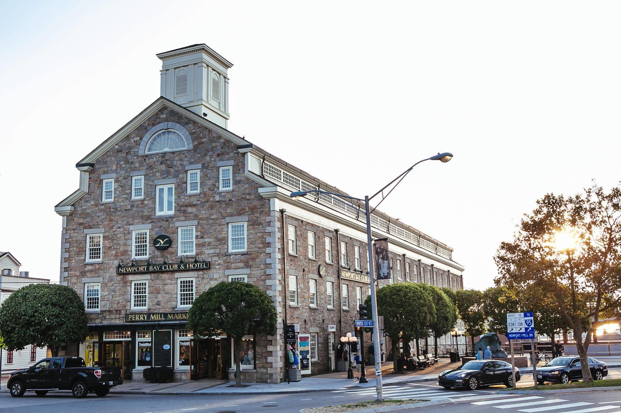 Hotel Bay Club And Tour de Newport